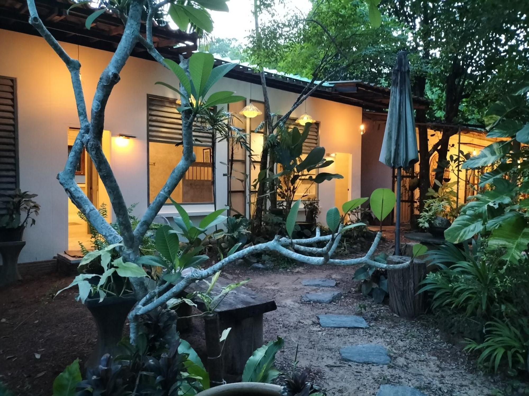 Baan Hotelier Resort Trat Kültér fotó